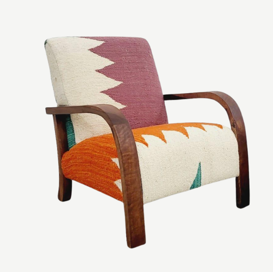 Accent chairs
